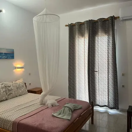 Nikolas House Vendégház Arílasz