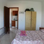 Nikolas House Vendégház 3*