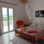 Nikolas House Αρίλλας