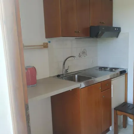 Nikolas House Vendégház Arílasz