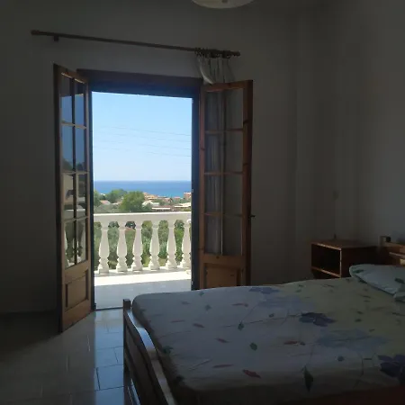 Πανσιόν Nikolas House Αρίλλας