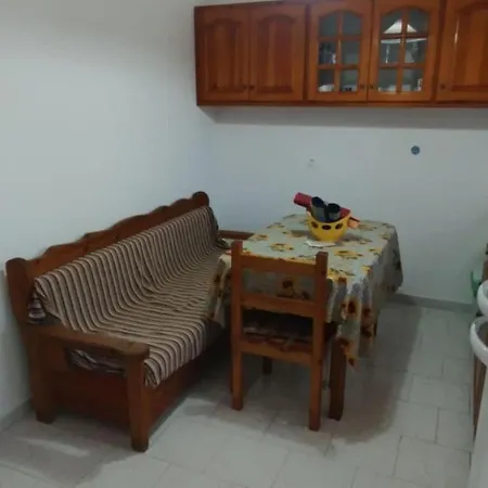 Nikolas House Αρίλλας