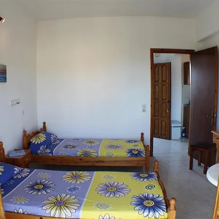 Nikolas House Guest house *