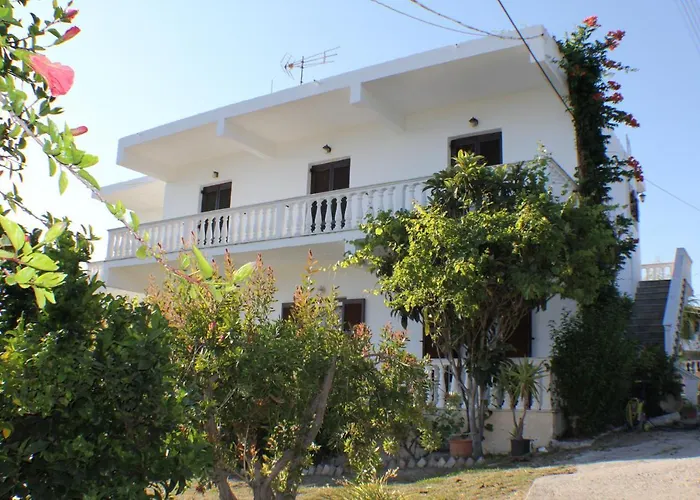 Pensionat Nikolas House